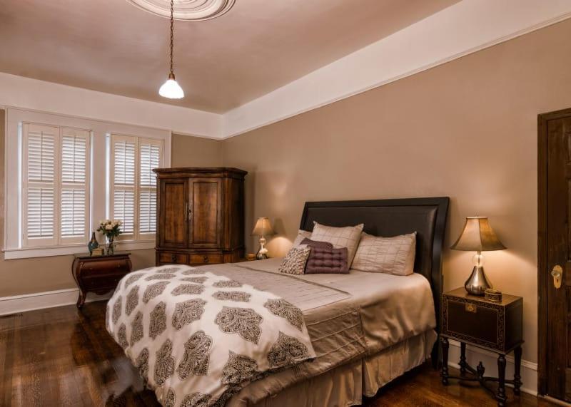 Morgan And Wells Bed And Breakfast Шелби Экстерьер фото