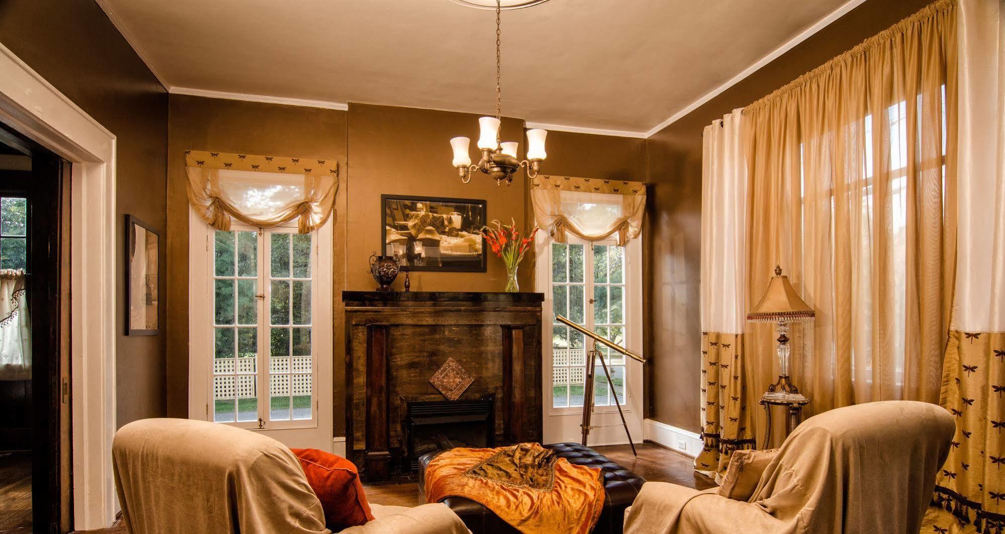 Morgan And Wells Bed And Breakfast Шелби Экстерьер фото
